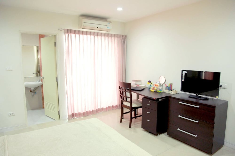 OYO 274 Meesook Residence 15/22