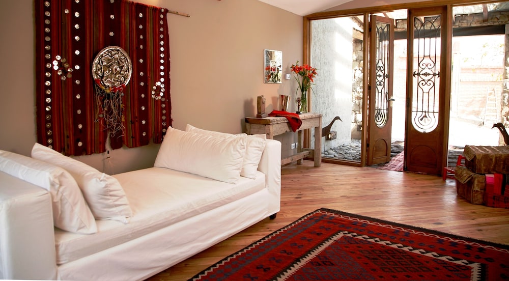 KKALA BOUTIQUE HOTEL 24/70