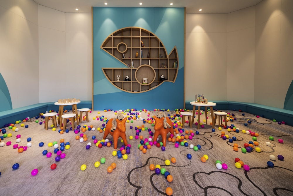 Novotel Haikou Xinbudao 62/63