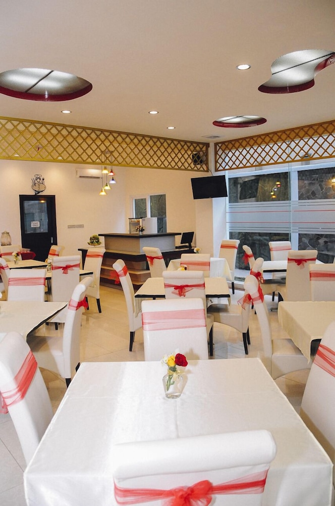 Ideas Hotel Ibrahim Adjie 23/31