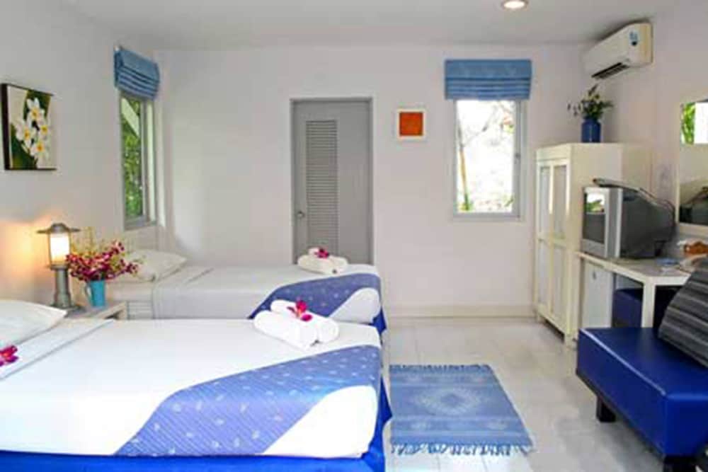 Blue Sky Resort 17/50