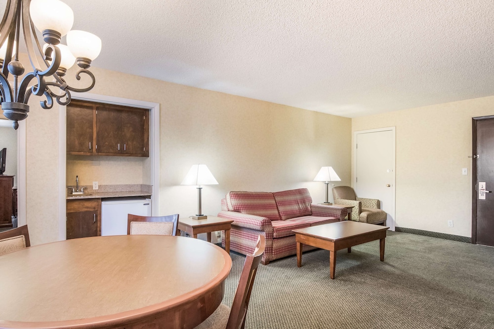 Red Lion Hotel Portland Airport 24/33