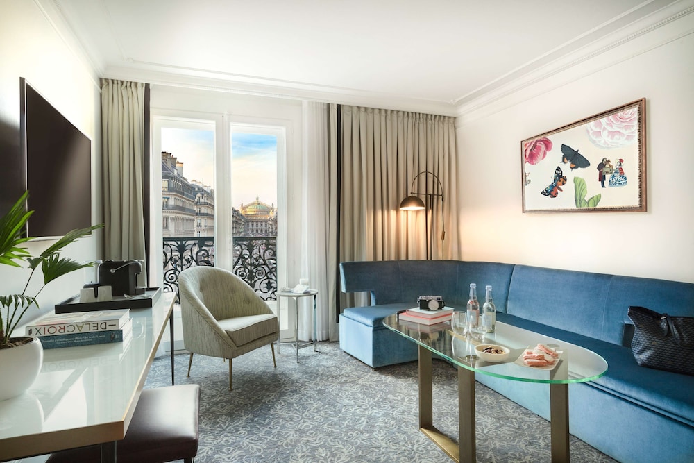 Hotel Du Louvre 45/69