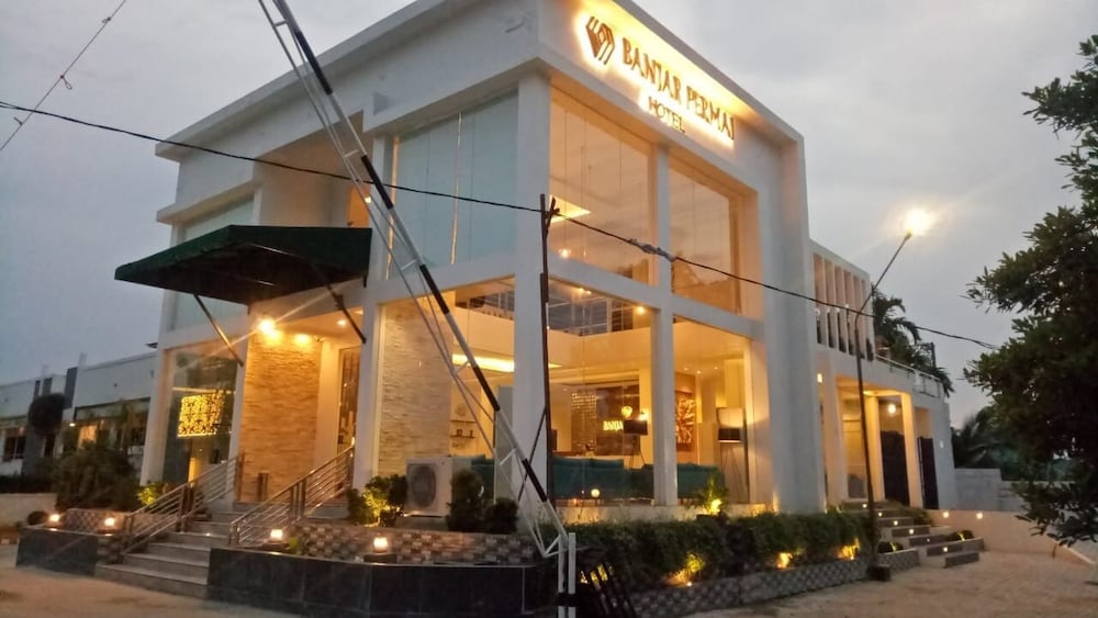 Hotel Banjar Permai 1/27