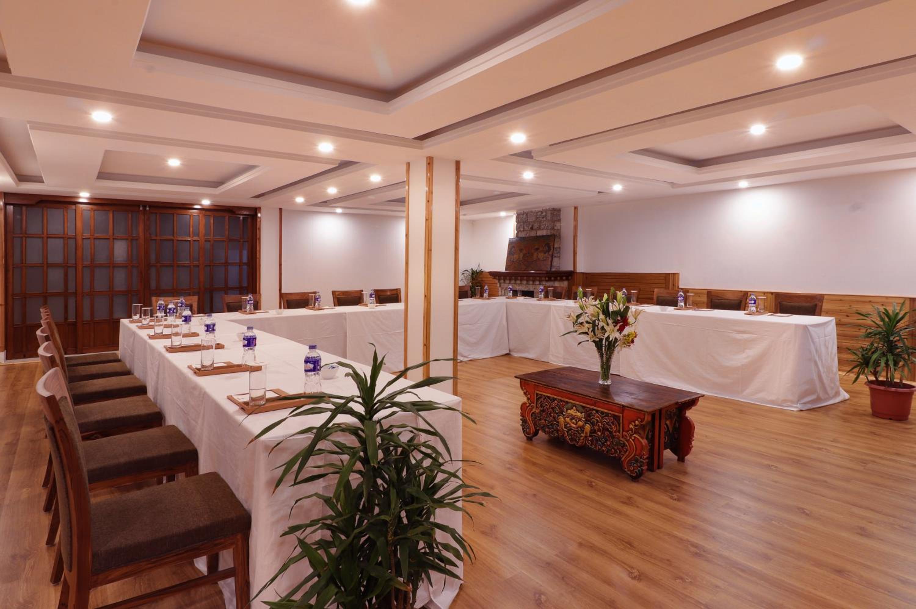 Denzong Shangrila Lords Inn Gangtok 28/44