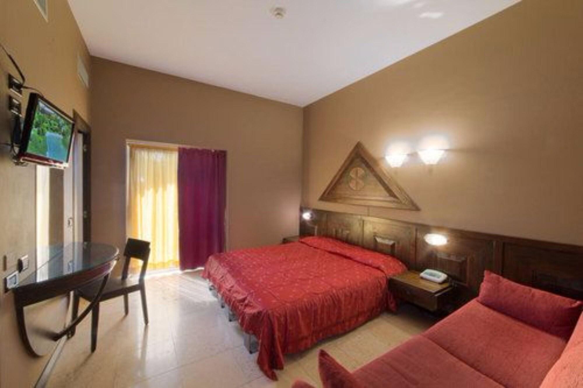 Economy, Double Bed