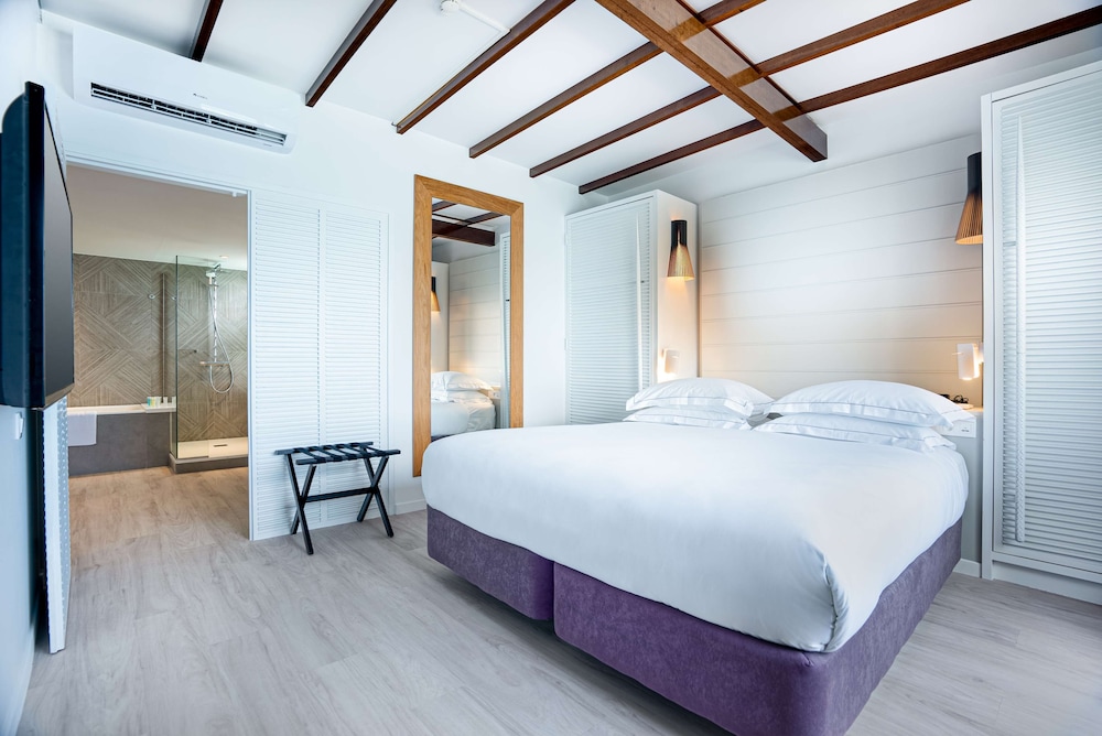DoubleTree by Hilton Noumea Ilot Maitre Resort 15/64