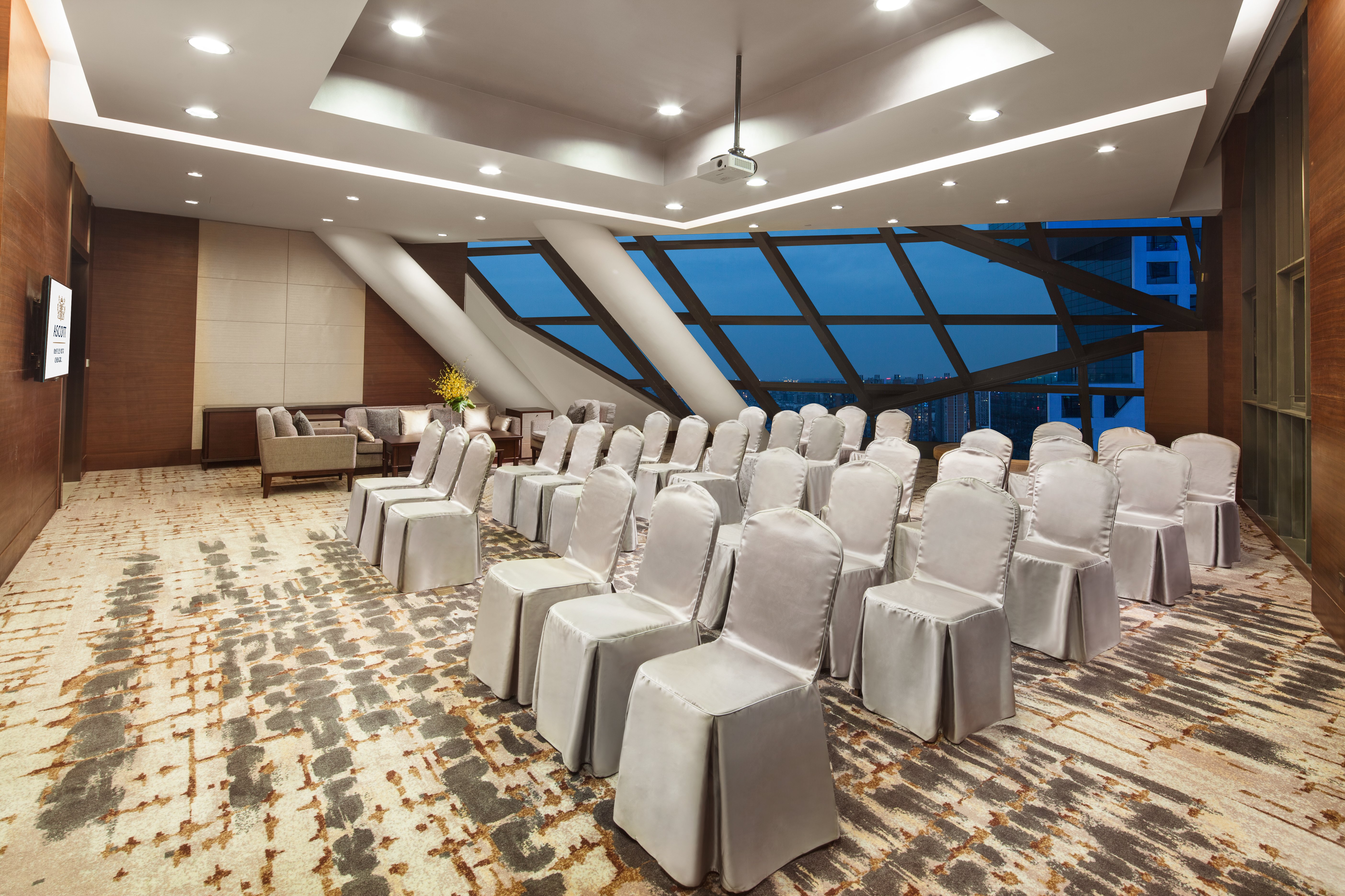 Ascott Raffles City Chengdu 41/44