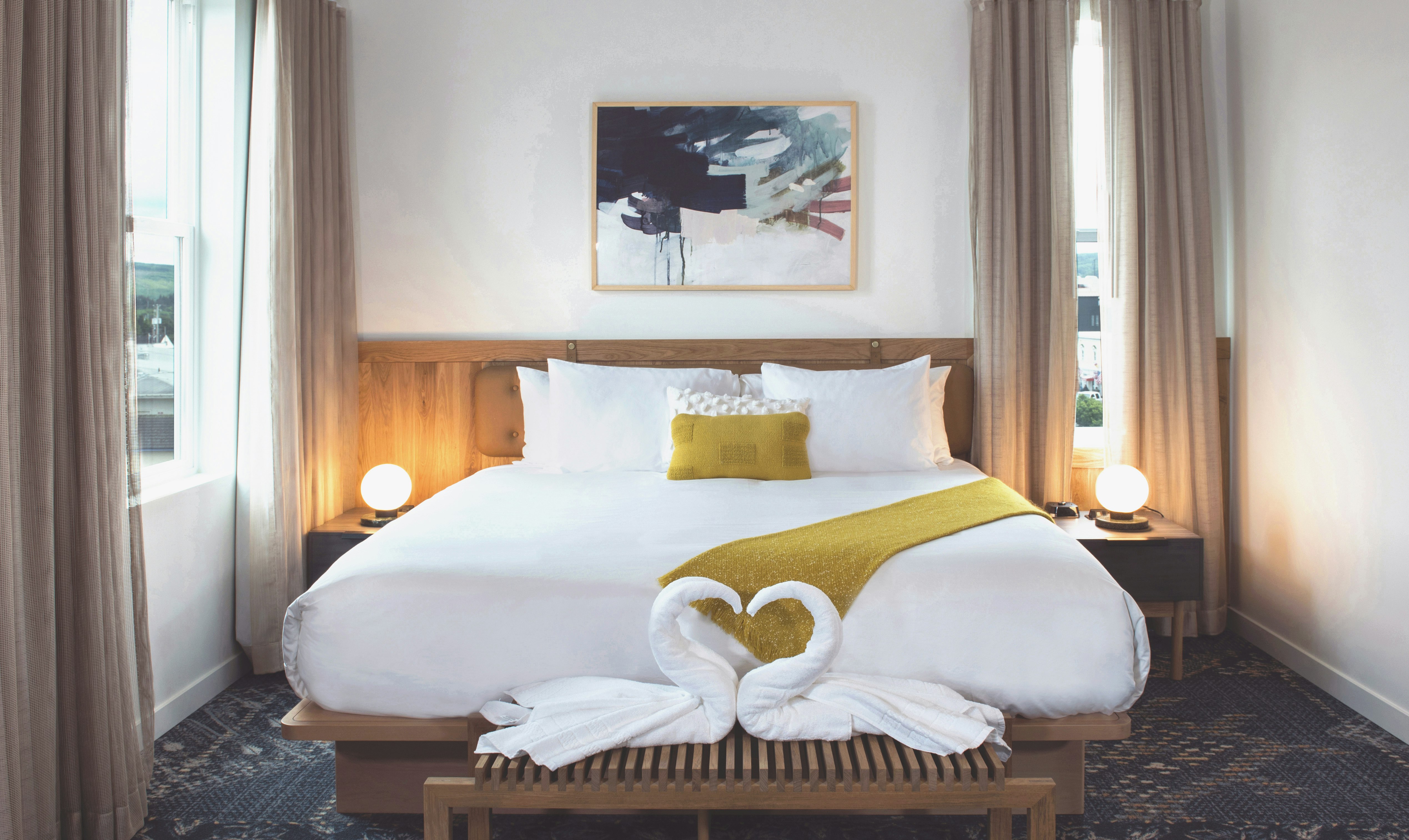 SaltLine Hotel 5/50