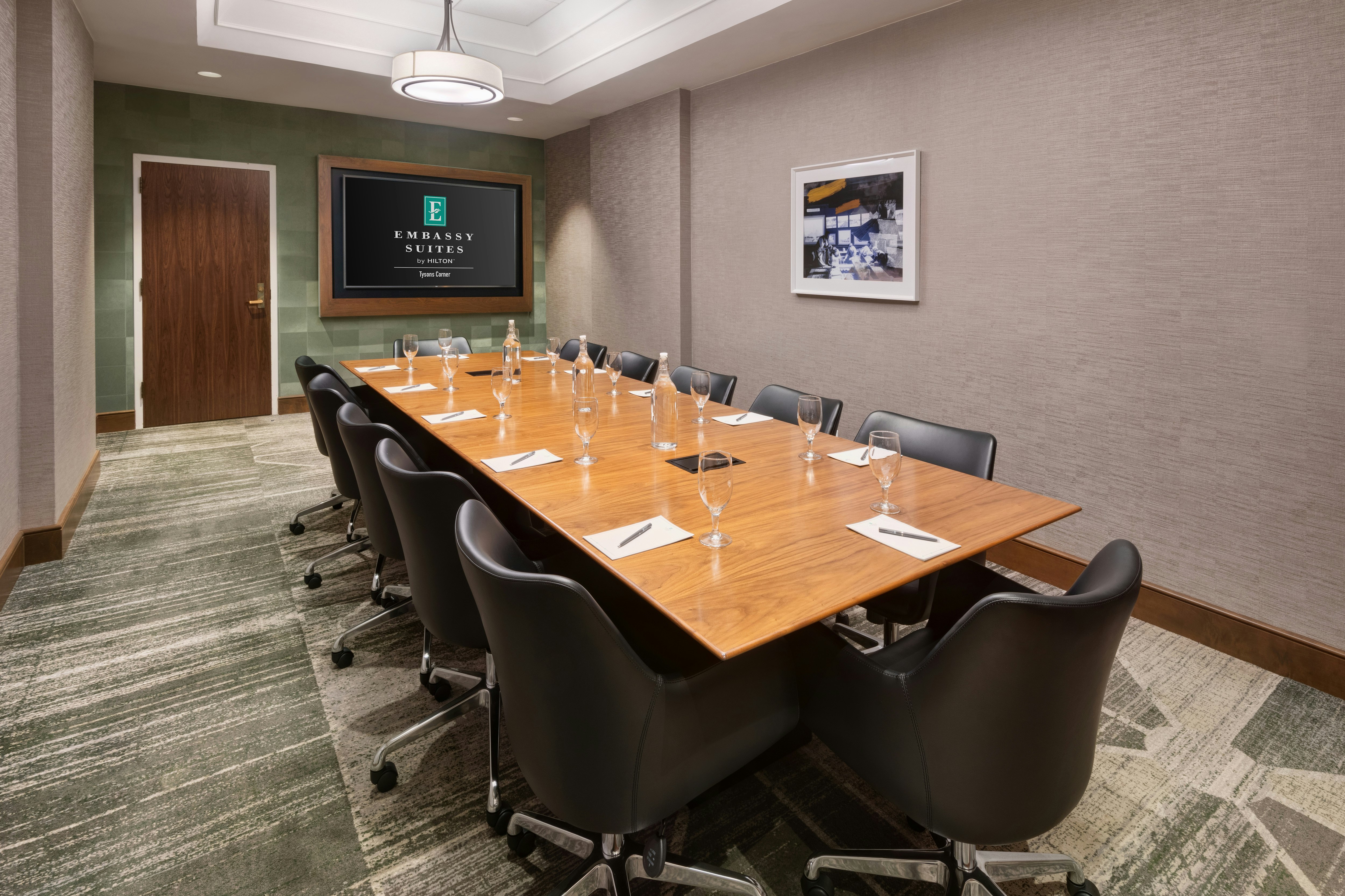 Embassy Suites Tysons Corner 35/44