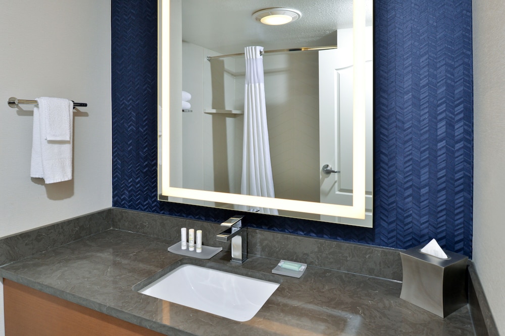 Fairfield Inn Suites By Marriott Goshen Middletown 47/48