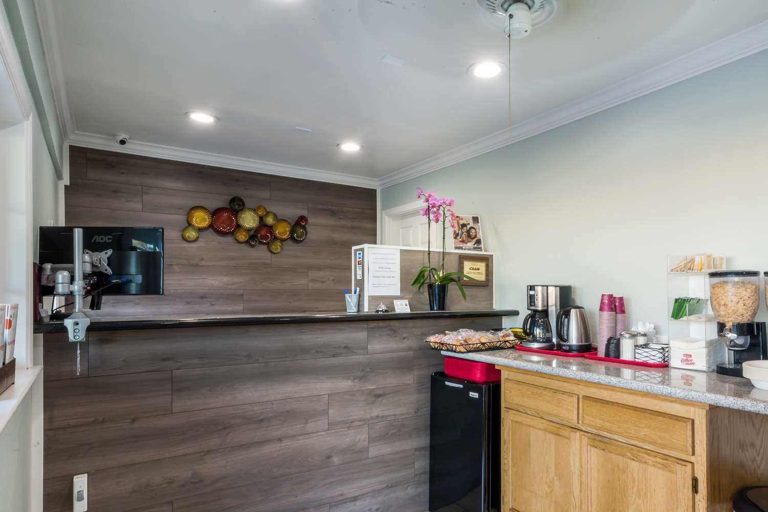 Americas Best Value Inn-Santa Rosa 5/27