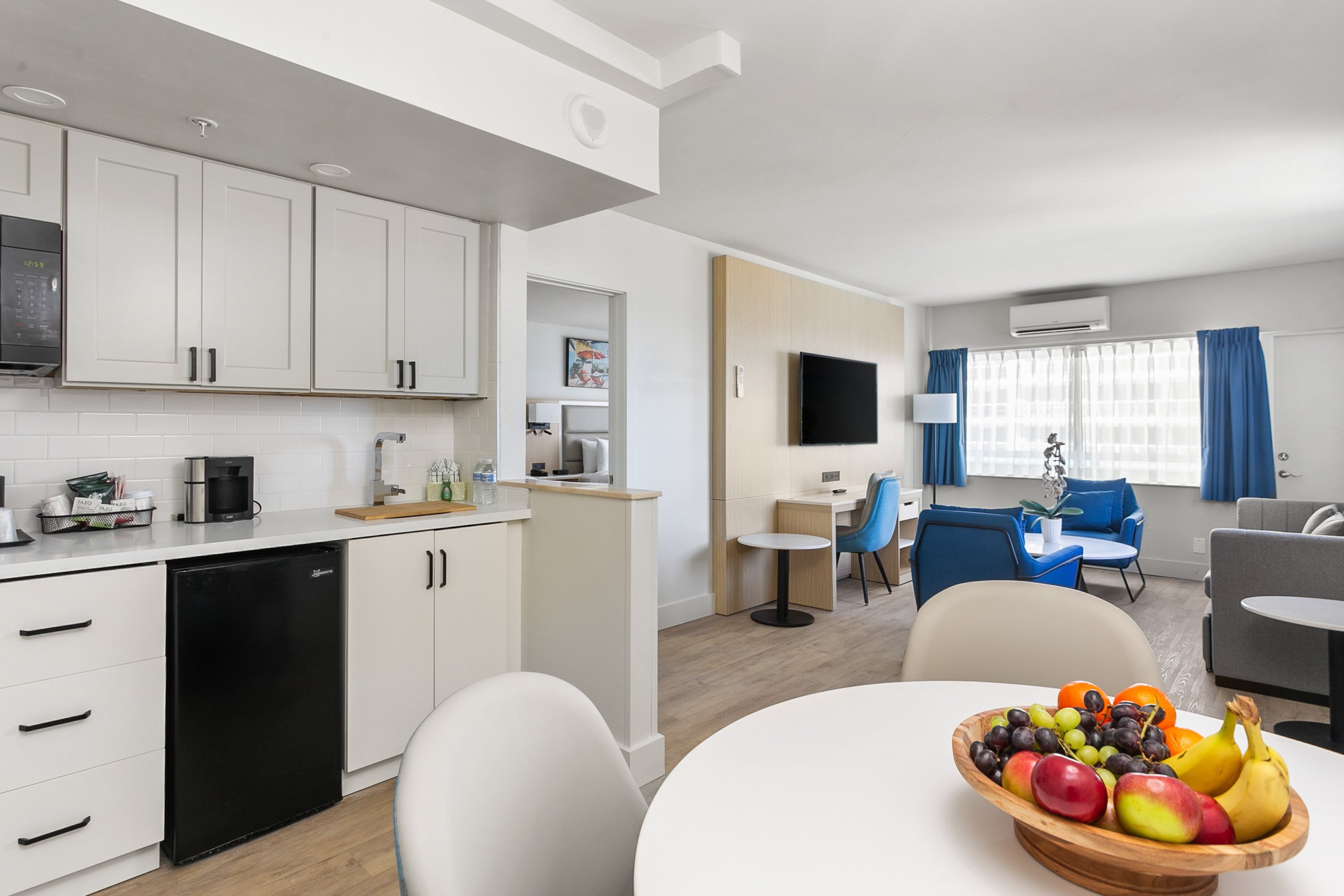 Ocean Sky Hotel And Resort 56/76