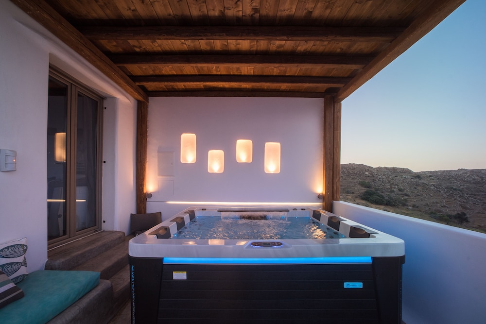 Amallini Suites 24/50