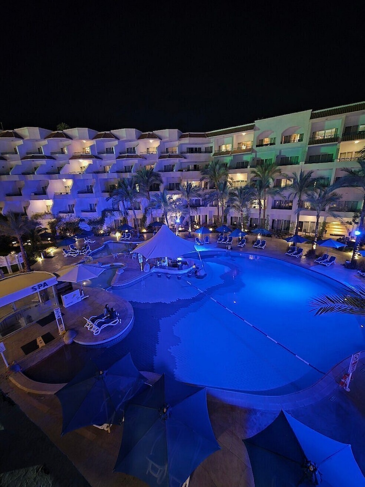 Naama Bay Hotel & Resort 28/72