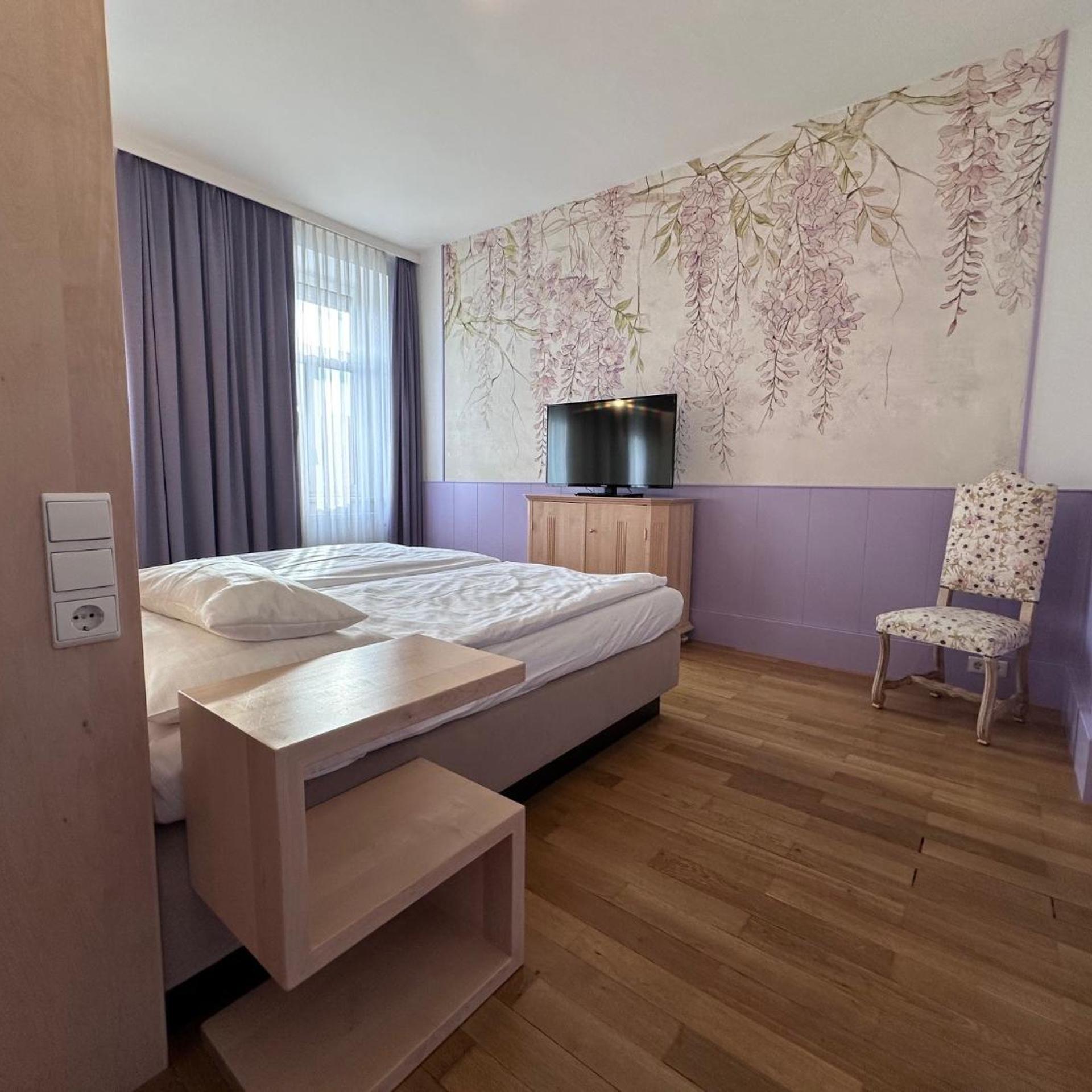 Family, Single Bed, Hotel Caroline 3/7