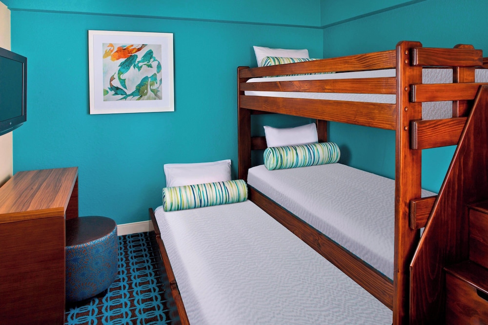1 BEDROOM, FAMILY SUITE, ACCESSIBLE