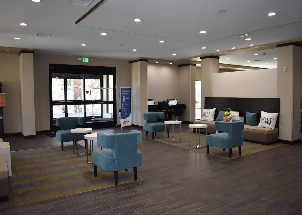 Sleep Inn & Suites Moab Near Arches National Park 24/32