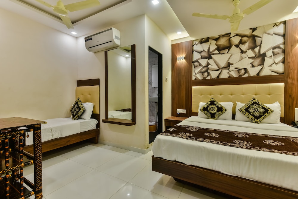 Hotel Guest Inn Residency 11/50