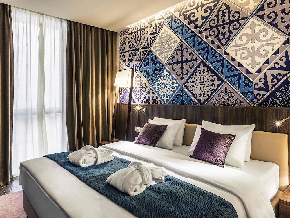 Privilege, Double Bed