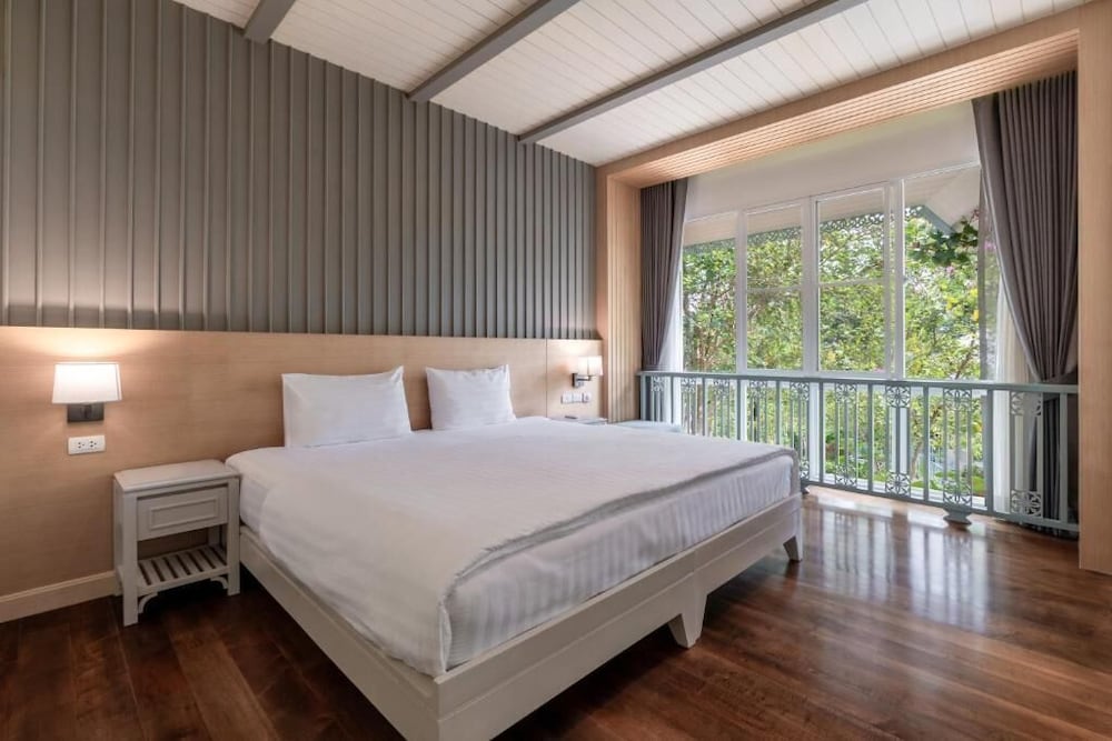 Na Sook Resort 15/50