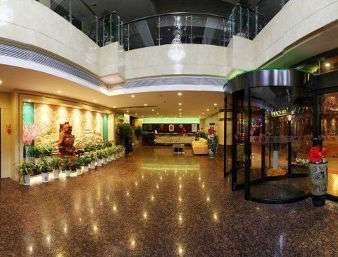 SUPER 8 HOTEL BAOJI RAILWAY STATION 4/7