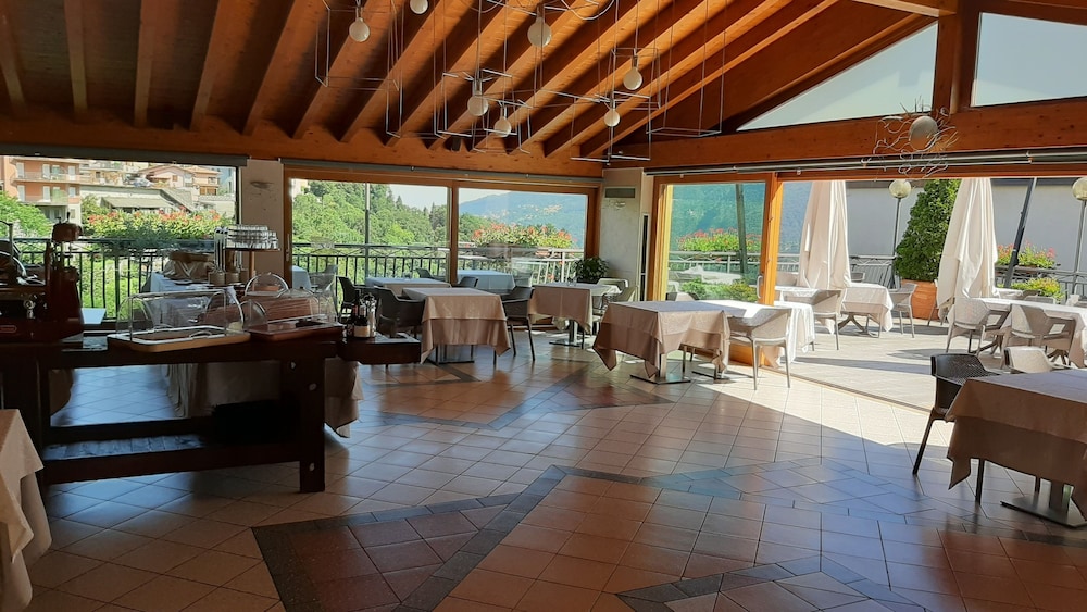 Hotel Resort & Spa Miramonti 63/75