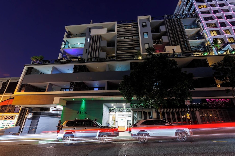 Atrio Apartments 6/69