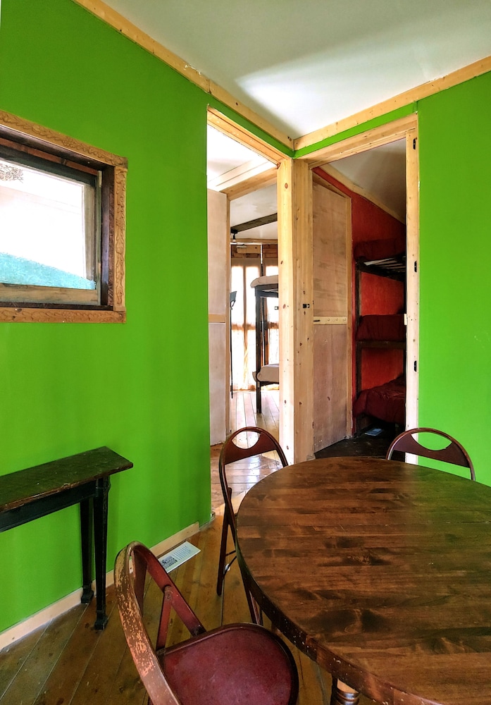 Lost River Hostel 37/50