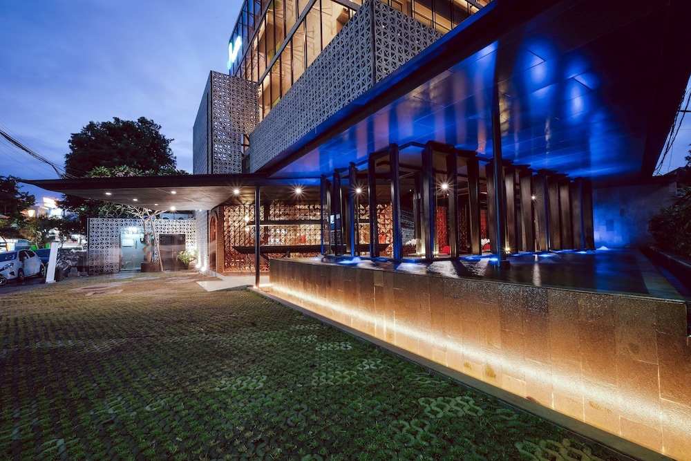 J Hotel Kuta 44/47