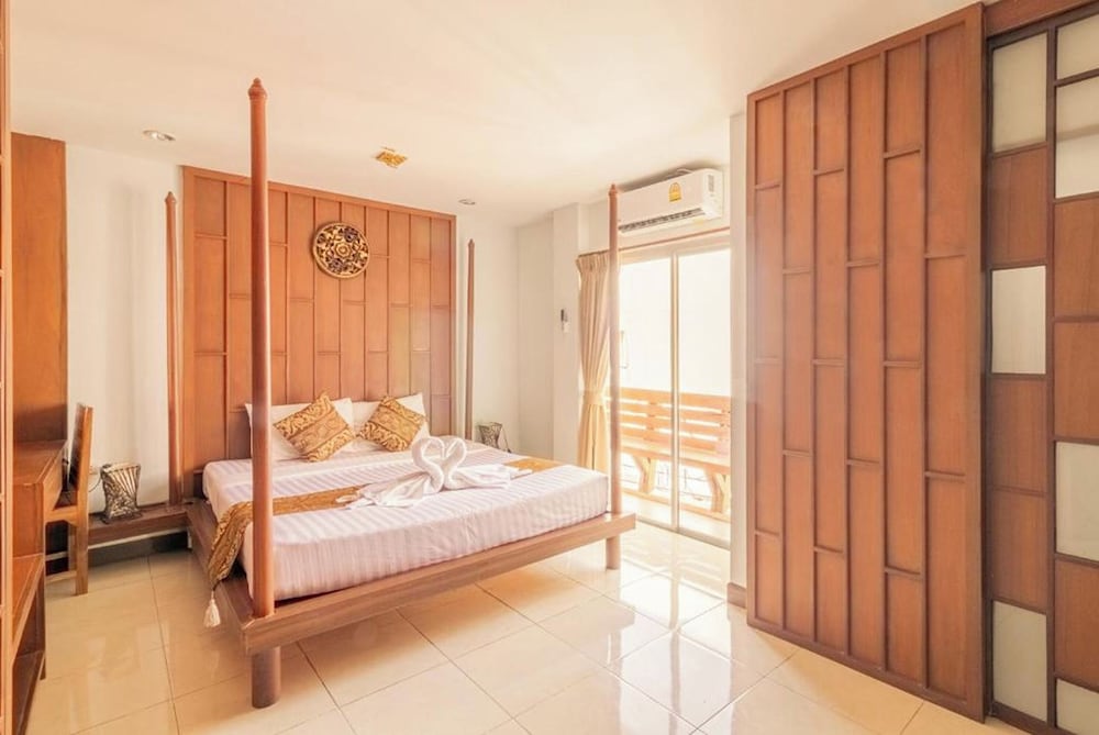 غرفة ديلوكس بسرير مزدوج، Lotus Hotel Patong 2/10