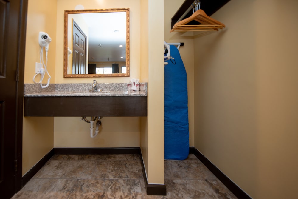 Casa Bella Inn- Huntington Park 24/26