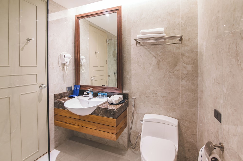 Katathong Golf Resort & Spa 48/50