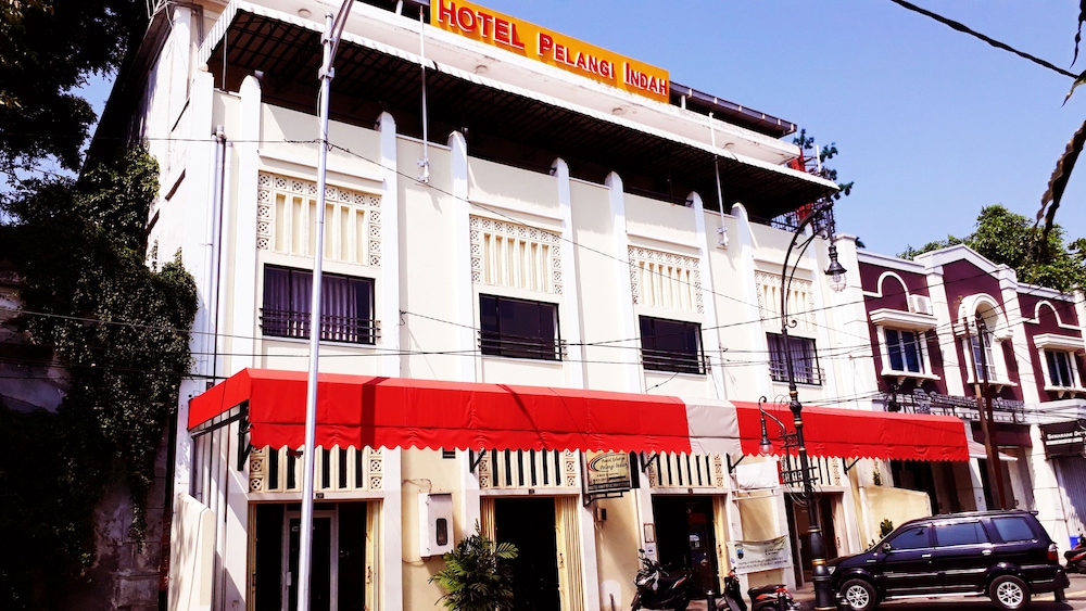 Oyo 856 Hotel Pelangi Indah 1/14