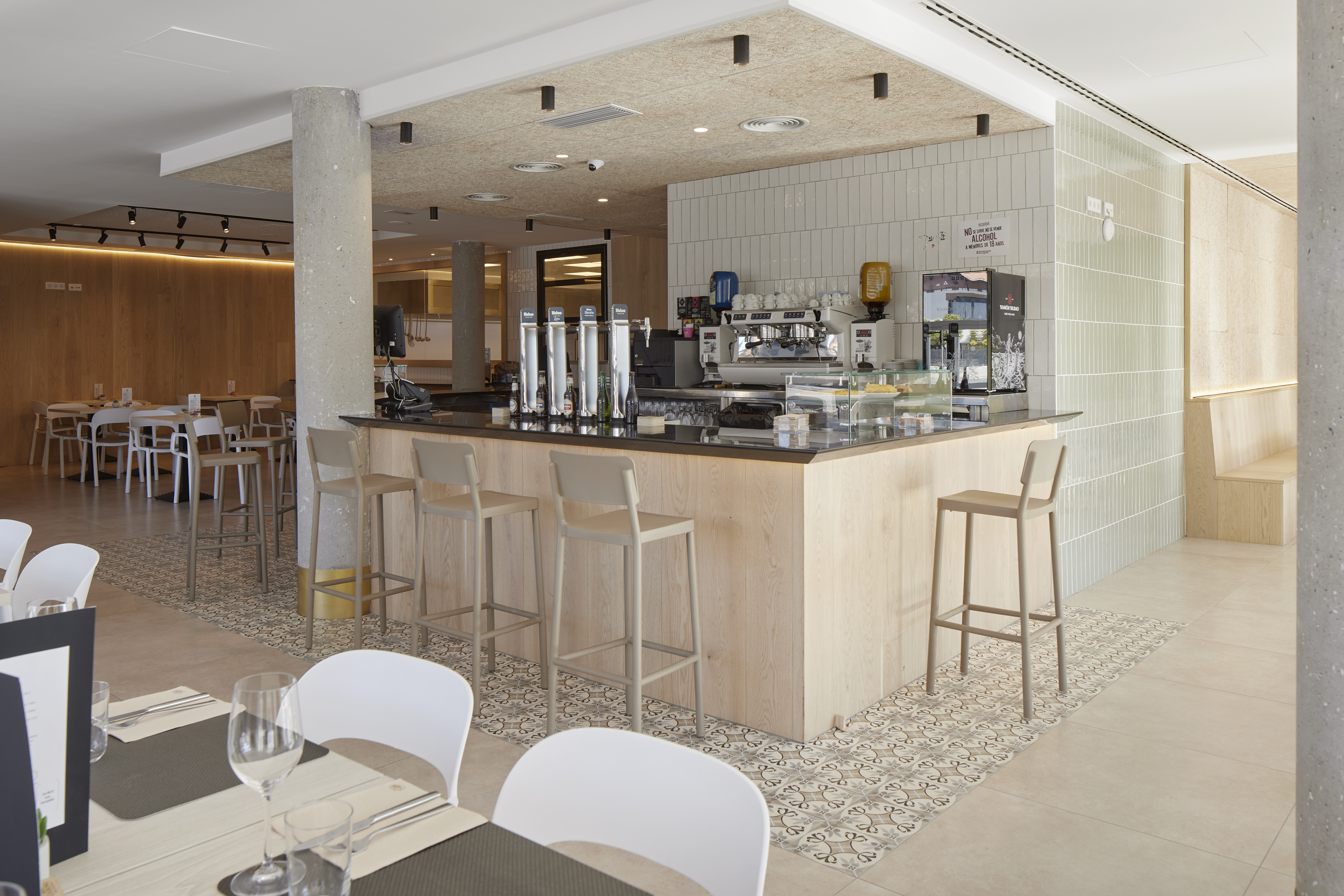 Iraipe Logrono Hotel 27/48