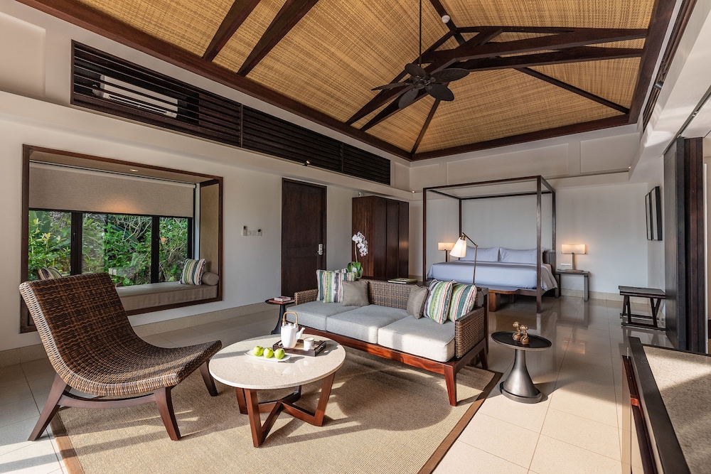 THE RESIDENCE BINTAN 44/73
