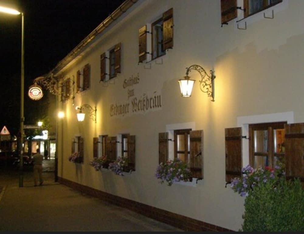 Hotel & Gaststätte Zum Erdinger Weissbräu photo5