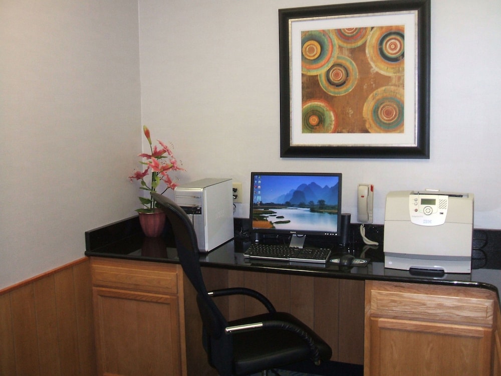 Holiday Inn Express Hotel Suites Dubois 64/72