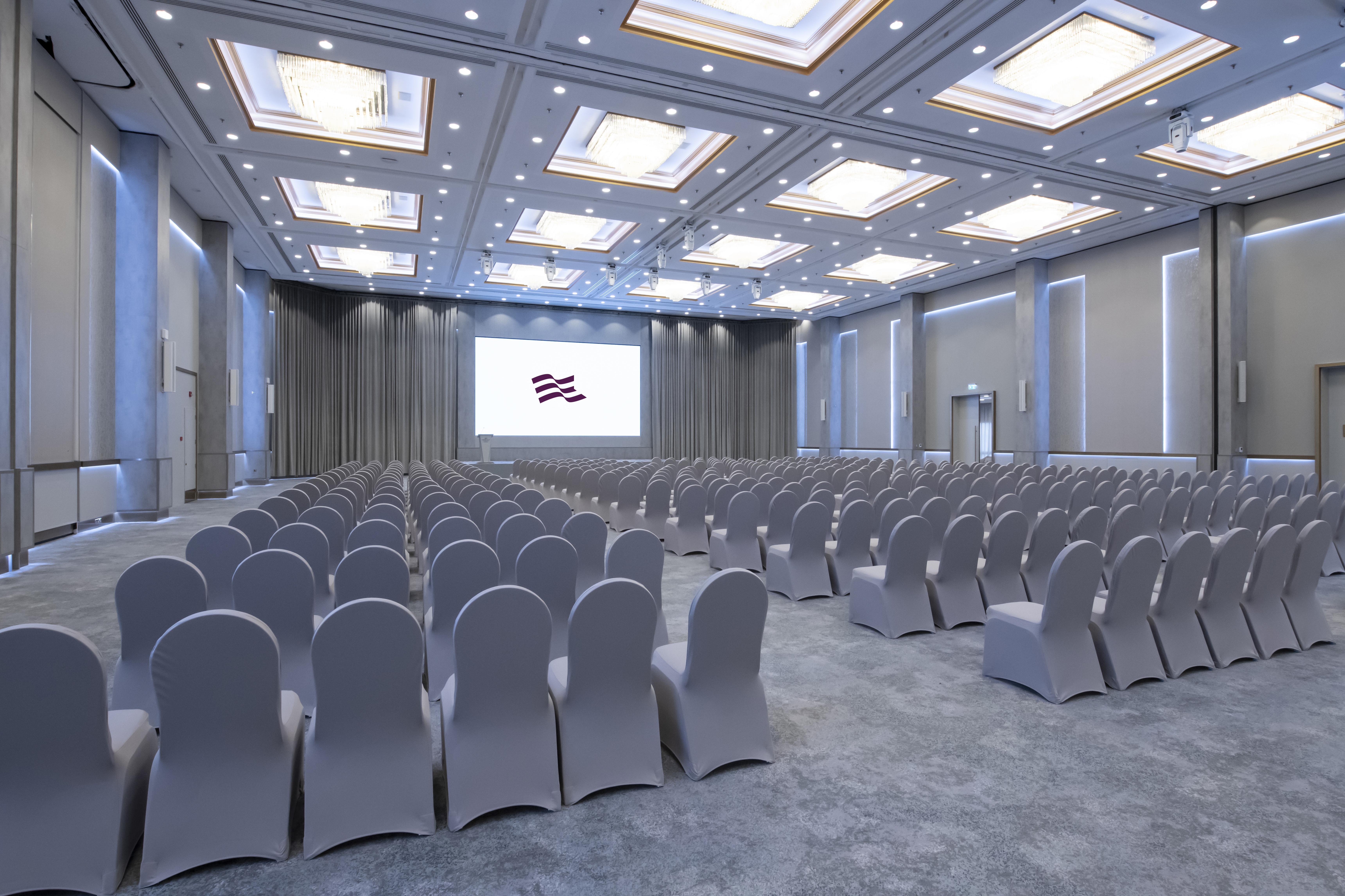 Crowne Plaza Bahrain 65/78