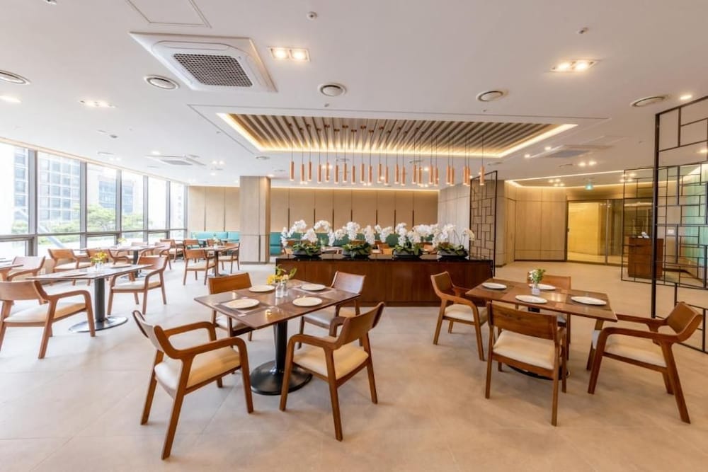 Samjung Hotel 27/44