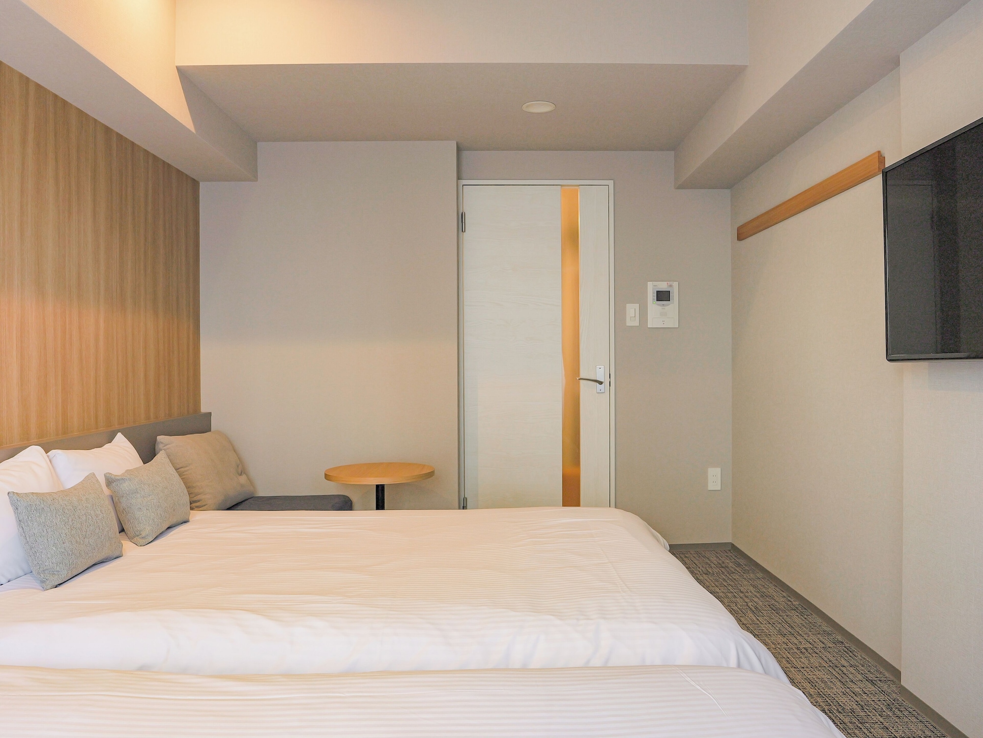 apartment, 2 double beds, city view