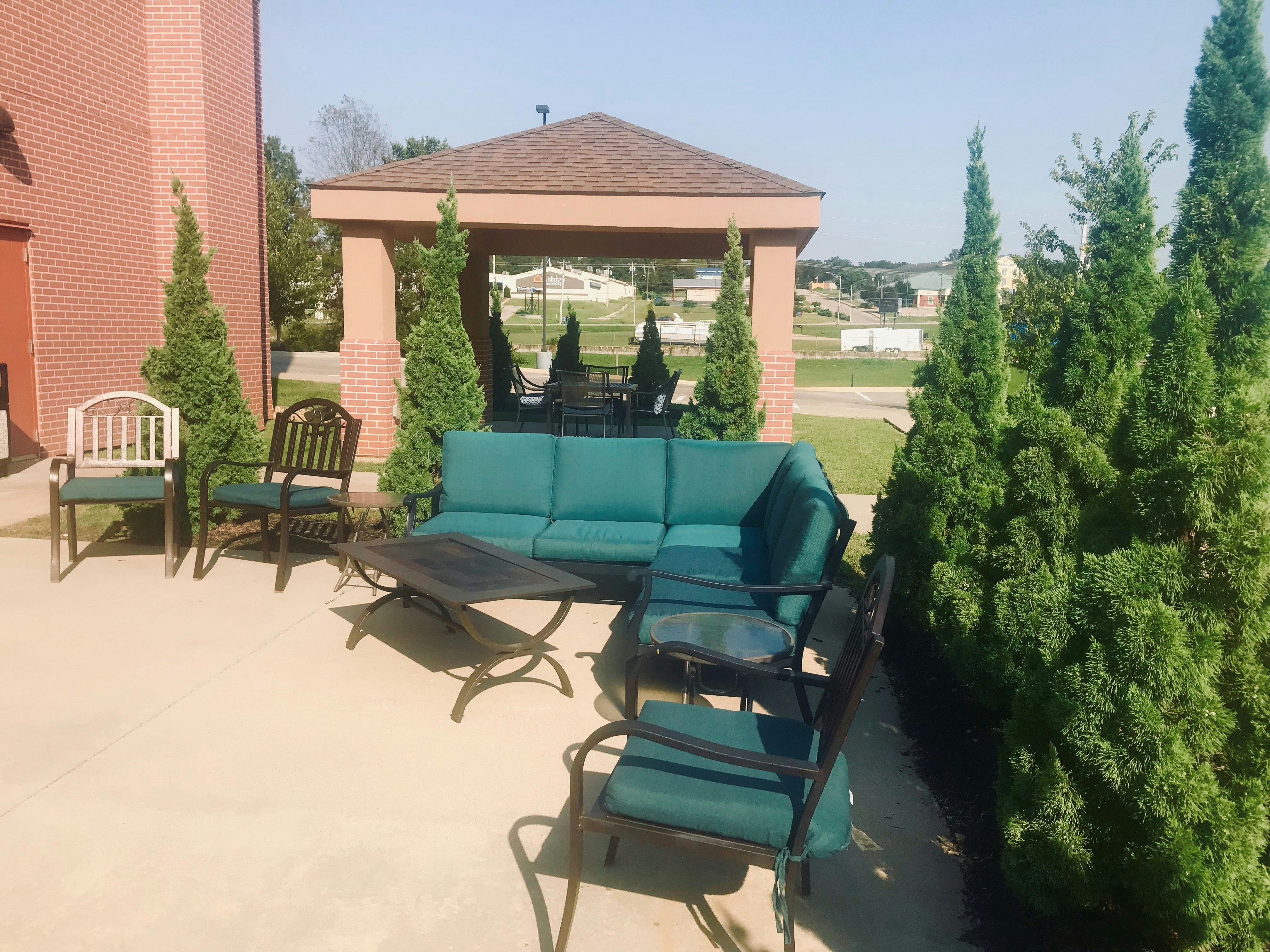 Hampton Inn Poplar Bluff 57/57