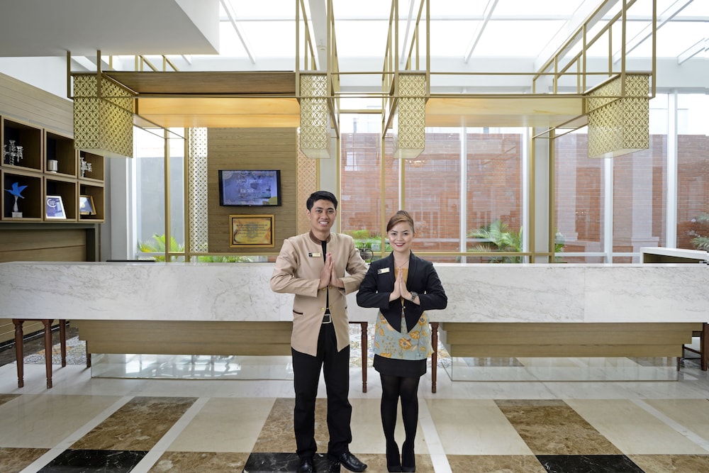 La Lisa Hotel Surabaya 12/58
