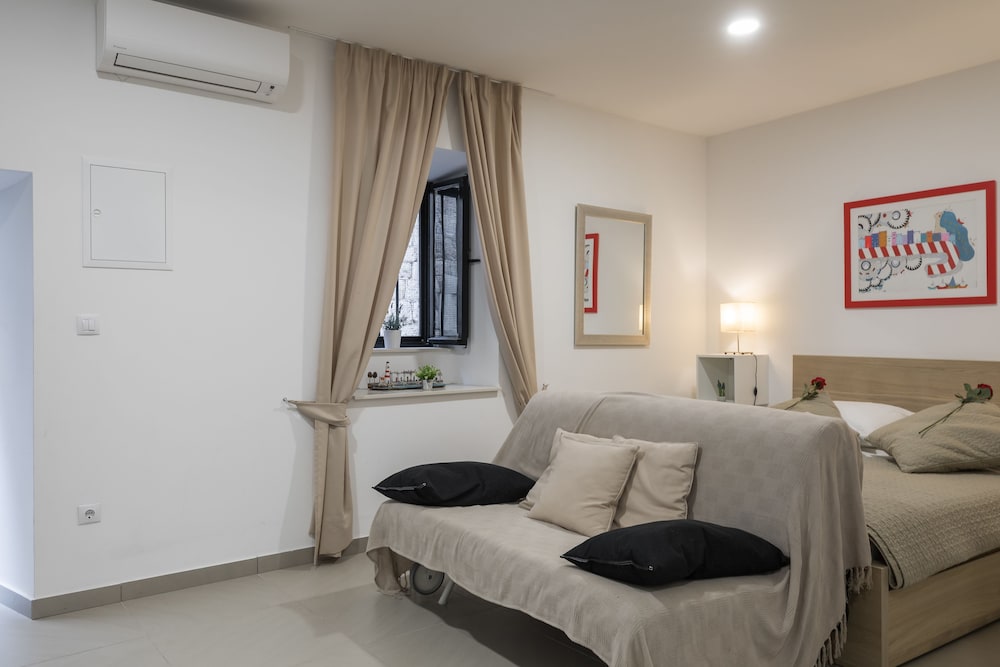 Apartments Ivana 24/63