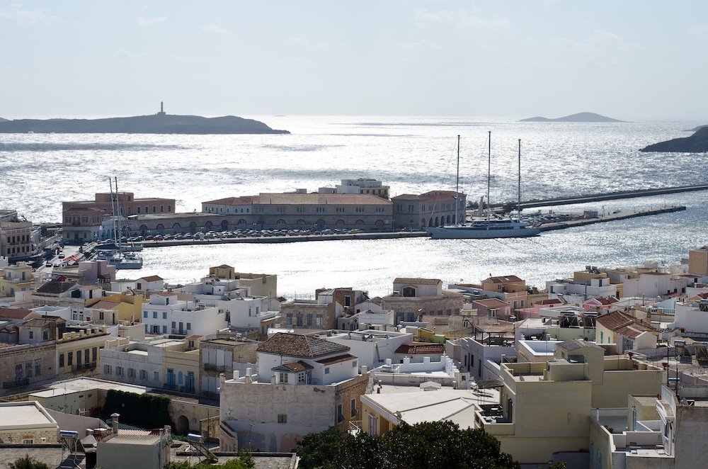 Hotel Omiros 47/50