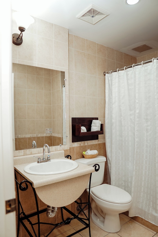 Hotel Casona Del Lago 60/69