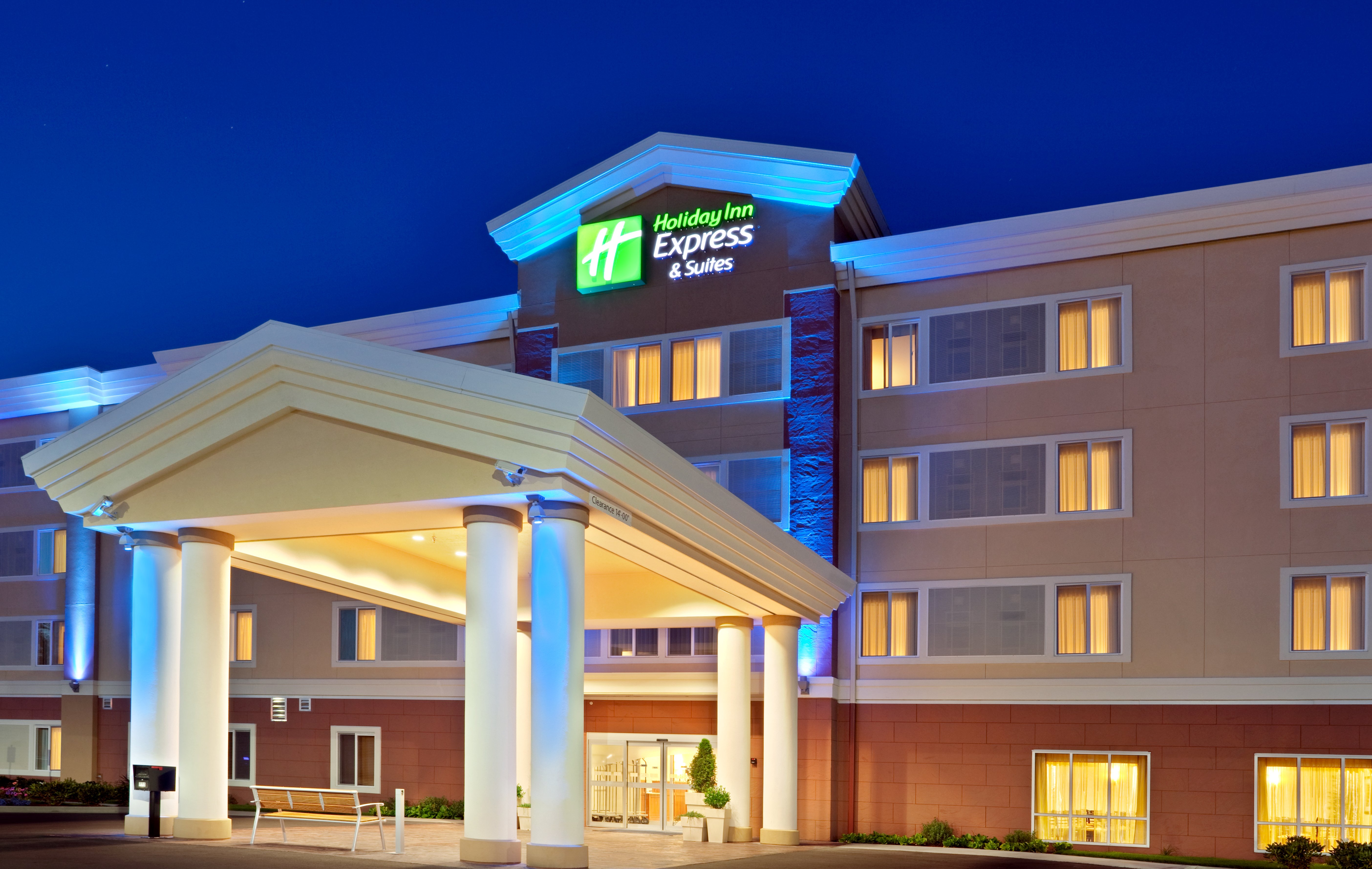 Holiday Inn Express Hotel and Suites Chehalis-Centralia 2/67