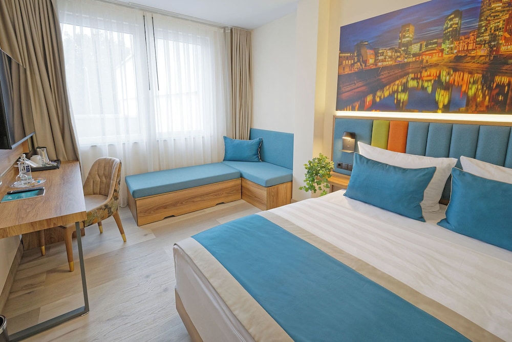 Friends Hotel Dusseldorf-Airport Ratingen 11/16