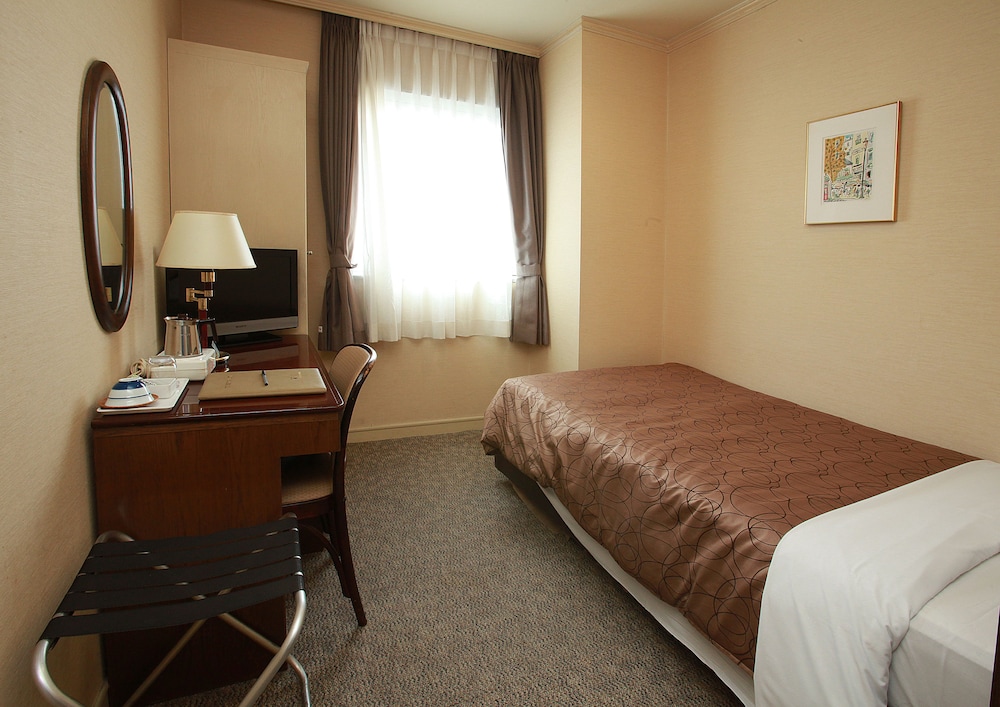 Asakusa Central Hotel 12/67