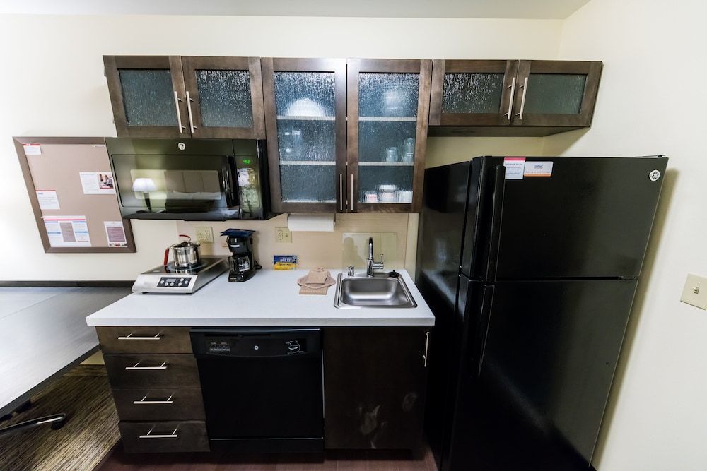 Candlewood Suites FAIRBANKS 61/79